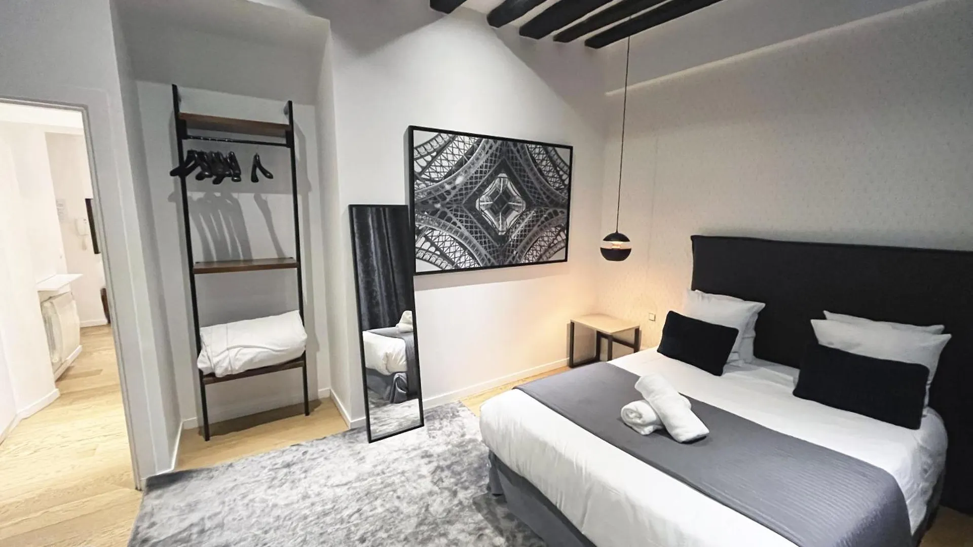 Apartment Urban Flat 69 - Beautiful Parisian In Center Of
