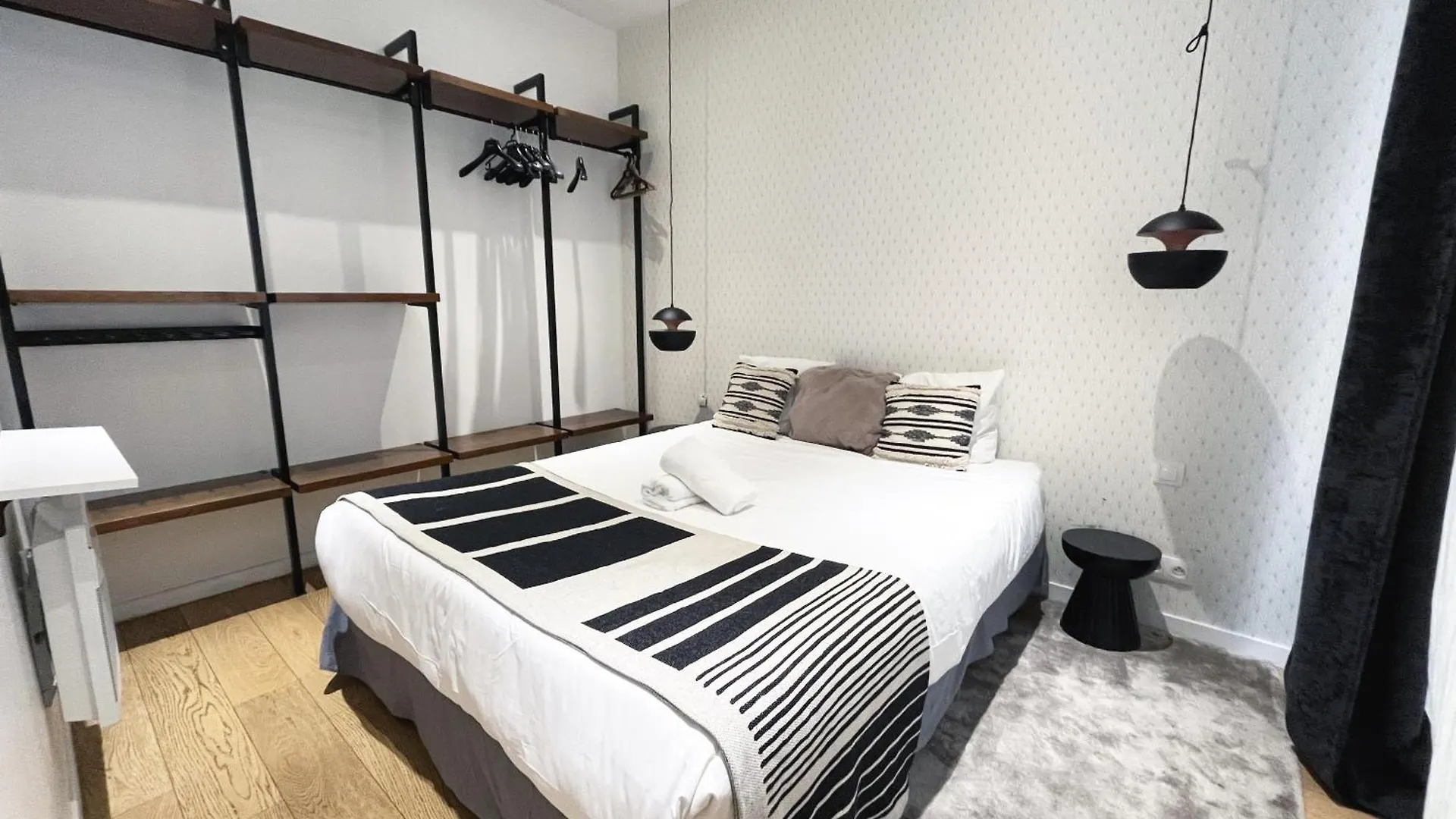Urban Flat 69 - Beautiful Parisian In Center Of Apartment